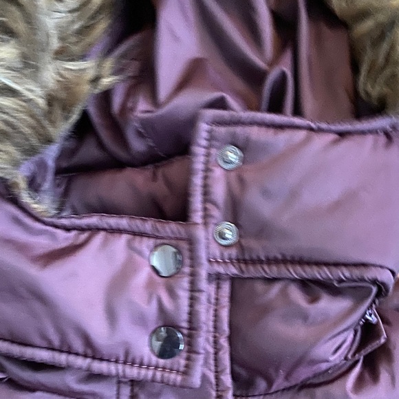 Puffer coat w/ faux ur trimmed hood - Picture 5 of 10